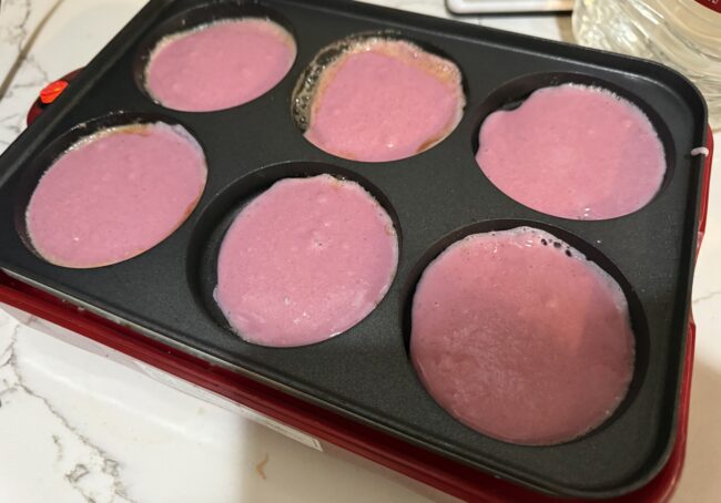 紫色のモチモチパンケーキ。トレジョの「UBEパンケーキミックス」を試してみた!