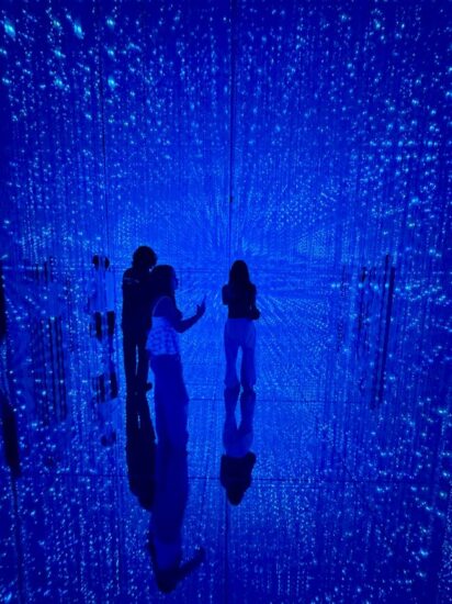 【2025最新】チームラボプラネッツ東京体験レポ|チケット・服装・所要時間まとめ